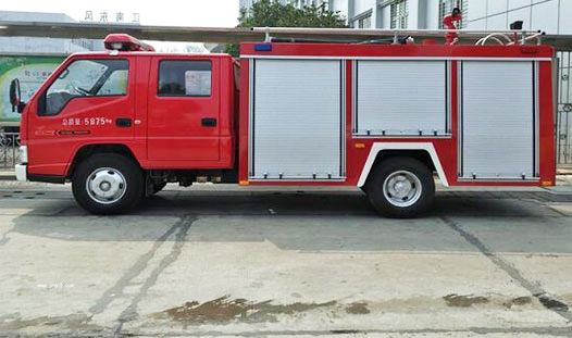 2.5噸水罐消防車(chē)